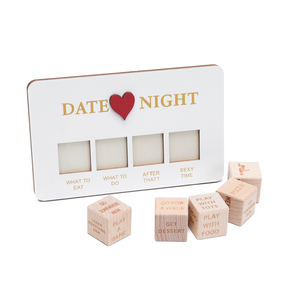 โรงงานผลิตลูกเต๋าไม้รูปทรงหลายเหลี่ยมแบบกำหนดเองสำหรับคู่รัก - เกมความบันเทิงสำหรับคู่รักสุดโรแมนติกพร้อมตัวเลือกที่ปรับแต่งได้ - Product Image 5