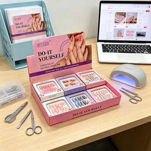 <span class=keywords><strong>Kit</strong></span> de <span class=keywords><strong>faux</strong></span> <span class=keywords><strong>ongles</strong></span> à presser DIY, 6 styles, <span class=keywords><strong>faux</strong></span> <span class=keywords><strong>ongles</strong></span> en ABS, couverture complète, réutilisables, pour manucure à domicile, 144 pièces/boîte - Product Image 1