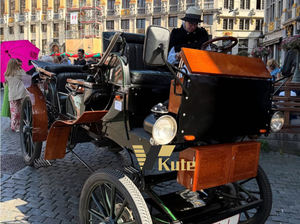 Charrette électrique de type calèche à châssis renforcé, chariot de tourisme vintage avec décoration de lampe personnalisée pour le service des sites touristiques - Product Image 2