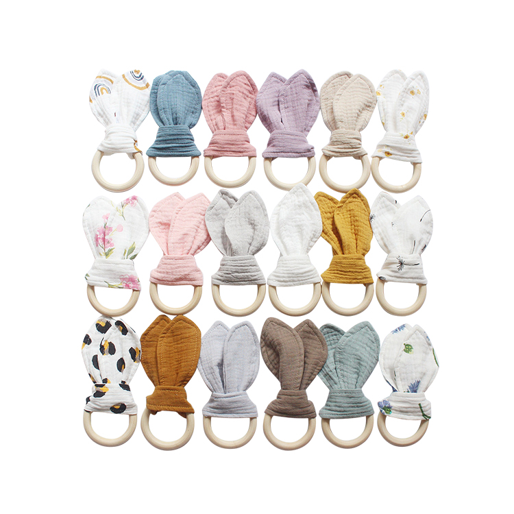 Custom Solid Muslin Bunny Ear Organic Wood Ring Infant Toy Baby Teether Rattles Wooden Gift Set