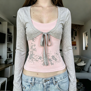 Conjunto de Dos Piezas para Mujer: Camiseta de Manga Larga con Estampado Vintage Transpirable + Top Camisero sin Mangas + Cárdigan Corto con Lazos Delanteros - Product Image 6