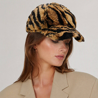 Casquette de baseball en fausse fourrure personnalisable avec logo pour femmes et hommes, imprimé léopard, chapeau d'hiver chaud en peluche, vente en gros de casquettes moelleuses à imprimé animal