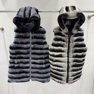 <span class=keywords><strong>Gilet</strong></span> en fourrure de <span class=keywords><strong>lapin</strong></span> Rex véritable réversible tendance, veste en fourrure de chinchilla pour femmes, veste à capuche en fourrure pour 2026 - Product Image 1