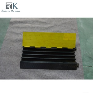 Factory Price 12/34/<b>5</b> Channel Cable Ramp Rubber Cable Protector Ramp Heavy Duty Cable Protector for Outdoor Indoor Use - Product Image 4