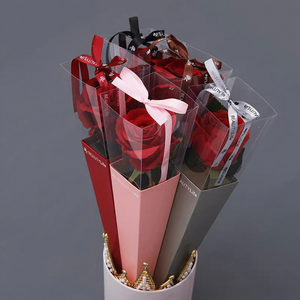 Romantica Scatola di Rose per San Valentino, Lussuosa Confezione Regalo Vintage Fatta a Mano, Scatola per Fiori con Goffratura CMYK e Nastro - Product Image 1