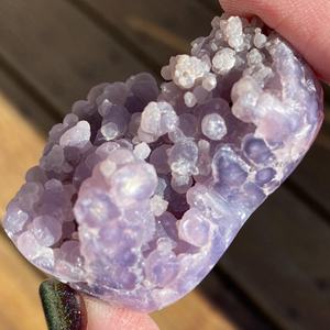 Venta al por mayor de Esferas/Corazones de Cristal de Ágata Uva Calcedonia Pulidos, Espécimen Mineral de Feng Shui, Ornamento Natural Curativo Único para el Hogar - Product Image 5