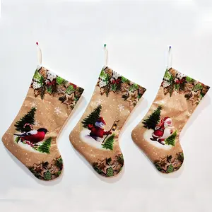 זול OEM הדפסת סנטה LED אור גרבי לקישוט מותאם אישית עיצוב חג המולד דפוס גרבי גרביים