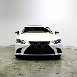 Lexus LS500 Berlina 2020 Bianca 4 Posti Interni in Pelle Fari a LED Pneumatici R20 Climatizzatore Automatico Sedili Elettrici Turbo Guida a Sinistra - Product Image 1