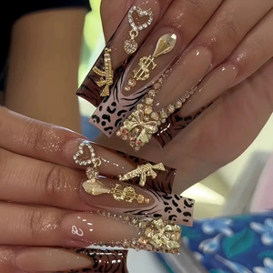 Faux ongles à presser Starry Leopard French Press, longs forme cercueil, avec breloques célestes et strass, marque privée, vente en gros, Safari <span class=keywords><strong>Glam</strong></span> 2026 - Product Image 2