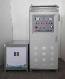 Four <span class=keywords><strong>de</strong></span> fusion électrique à induction à moyenne fréquence IGBT 50KW 220V-380V <span class=keywords><strong>pour</strong></span> la fusion <span class=keywords><strong>de</strong></span> <span class=keywords><strong>l</strong></span>'<span class=keywords><strong>or</strong></span>, du fer, <span class=keywords><strong>de</strong></span> <span class=keywords><strong>l</strong></span>'acier, du cuivre et <span class=keywords><strong>de</strong></span> <span class=keywords><strong>l</strong></span>'aluminium - Product Image 4
