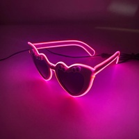 Lunettes LED lumineuses et lumineuses BRIDE to BE Lunettes de soleil en forme de cœur Lunettes de soleil pour enterrement de vie de jeune fille Fournitures pour femmes