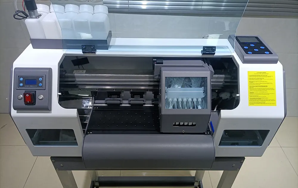 Nieuwe Bijgewerkte Uv/Dtf Multifunctionele Printer A3-formaat Met Vaccoum-Platform