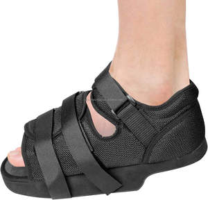 Sapatos Ortopédicos Pós-Operatórios Leves com Suporte para os Pés e Cunha de Calcanhar Ajustável para Alívio e Cicatrização de Úlceras no Calcanhar - Product Image 1