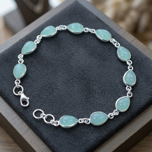 SOUMYA CREATIONS Pulsera Elegante de Plata de Ley 925 con Calcedonia Aqua en Forma de Campana y Engaste de Bisel para Mujer, Ideal para Uso Diario - Product Image 2