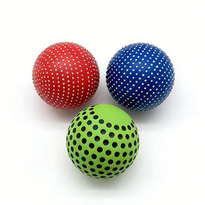 Pallina in Gomma Mini a Punta da 6 cm con Logo Personalizzato, Effetto Pelle di Oca, Rimbalzo Elevato, Giocattolo Antistress per Bambini e Bambine - Product Image 4