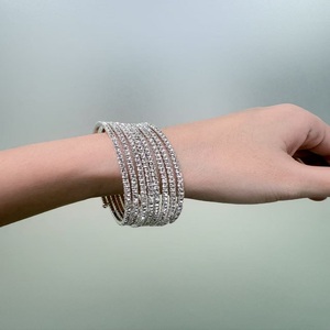 Vòng tay nữ nhiều lớp mạ bạc cao cấp, kiểu dáng thời trang sang trọng, thiết kế bầu trời sao lấp lánh, khí chất thanh lịch - Product Image 5