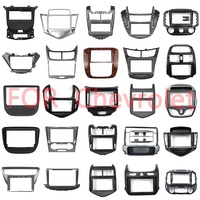 Cadre de lecteur DVD de voiture pour BMW / BENZ / AUDI / FIAT / VW / NISSAN / TOYOTA / HONDA / HYUNDAI / KIA / FORD / SUZUKI et plus