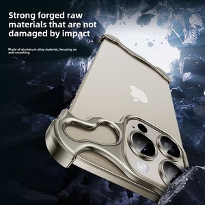 Style de luxe Anti-Drop Frameless Bare Feel avec <span class=keywords><strong>coque</strong></span> de téléphone en métal irrégulier pour Iphone 15 16 14 13 12 Pro Max - Product Image 4