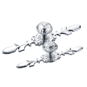 Poignée de tiroir et de porte de placard nordique en zinc argenté de style américain pour appartement - Product Image 1