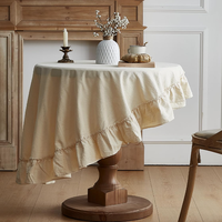 Nappe Moderne Faite Main en Coton et Lin 60''x60'' avec Volants et Motif Patchwork Beige Style Ferme Vintage Écologique Lavable