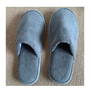 De Meest Populaire Moderne Design Verschillende Stijlen Van Mooie Antislip Koraalfleece Fluweel Gezellig Passende Wegwerp Hotel Slippers