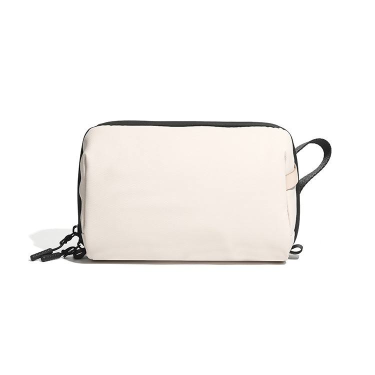 สีขาวงาช้าง