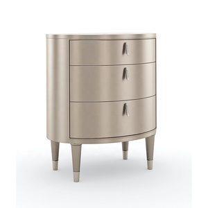 Table de chevet moderne en bois massif à 3 tiroirs Table de chevet de beauté Accents dorés Commodes pour le rangement de la chambre à coucher - Product Image 2