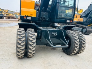 VENTE FLASH HYUNDAI 150W-7 Excavatrice hydraulique de 15 tonnes en excellent état Moteur diesel Pompe hydraulique pleine puissance Demandez plus d'informations maintenant - Product Image 3