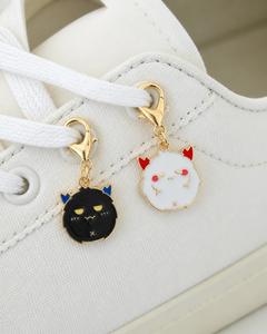 Ciondolo per Scarpe in Lega di Zinco Nero e Bianco a Forma di Diavolo, Accessorio per Zaino, Nuovo Design, Charm per Lacci da Adulto, Vendita all'Ingrosso - Product Image 2