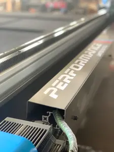 Mesin pemotong kaca otomatis CNC meja pemotong kaca untuk segala bentuk kaca