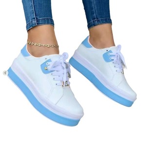 Mocasines de Verano 2026 con Punta Redonda, Nuevo Estilo, con Rayas Bicolor en Blanco y Negro y Cordones, para Calzado Deportivo Informal y Cómodo - Product Image 1