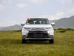 <span class=keywords><strong>Mitsubishi</strong></span> <span class=keywords><strong>Outlander</strong></span> 2.4L <span class=keywords><strong>2016</strong></span>, transmission intégrale, édition premium, 7 places, voiture populaire, conduite à gauche, voiture d'occasion - Product Image 2
