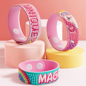 Diamond <span class=keywords><strong>Dotz</strong></span> 3PCs como un conjunto Niños Diamante Pintura DIY cuentas Pulseras - Product Image 2