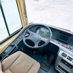 Autobús Usado Yu Tong de 50 Asientos a Precio Económico, Autobuses de Pasajeros Yutong y Autocares con Volante a la Derecha para la Venta en África - Product Image 5