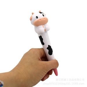 Poignée anti-stress en mousse PU en forme de vache pour enfants et usage au bureau - Product Image 4