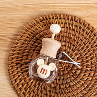 Bouteille d'aromathérapie de voiture avec pince de sortie d'air bouteille suspendue de parfum de voiture décoration de voiture