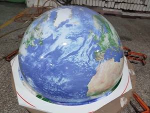 बाहरी उपयोग के लिए क्रिस्टल स्पष्ट ऐक्रेलिक बॉल Uv प्रतिरोधी प्रकाश ग्लोब कला स्थापना प्रदर्शन क्षेत्र कस्टम आकार उपलब्ध - Product Image 6