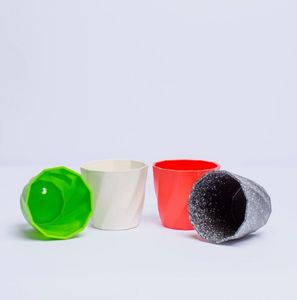 Pot de fleurs rond en plastique PP durable, petit format, décoratif, pour plantes succulentes d'intérieur, taille moyenne, prix d'usine - Product Image 1