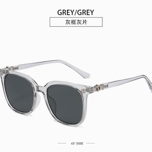 Gafas de sol cuadradas con montura completa, color negro, gris, UV400, protección solar retro para mujer, para adultos - Product Image 5