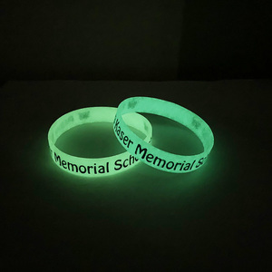 Pulsera de Silicona Luminosa con Logotipo Personalizado, Brilla en la Oscuridad, para Eventos y Fiestas - Product Image 3