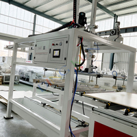 Machine de fabrication de panneaux muraux en PVC expansé, panneaux muraux en fibre de charbon de bambou, panneaux muraux en WPC, panneaux muraux en placage de bois de charbon de bambou