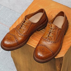 Chaussures élégantes pour hommes, en cuir véritable, semelle composite, à lacets, pour occasions formelles. - Product Image 4