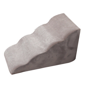 Rampe pour chien avec mousse à mémoire de forme, inclinaison à 32 degrés, pour chiens de petite et moyenne taille, marches en éponge grises, aide à la montée pour animaux de compagnie - Product Image 4
