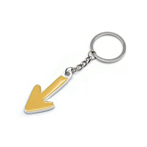 Llavero con Flecha Amarilla, Colgante Metálico, Regalo Unisex, Recuerdos - Product Image 1