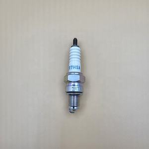 Bougie d'allumage authentique du Japon pour moto CR7HSA 4549 10 pièces/boîte Bougie d'allumage pour moteur de moto 50CC 70CC 90CC 110CC - Product Image 1