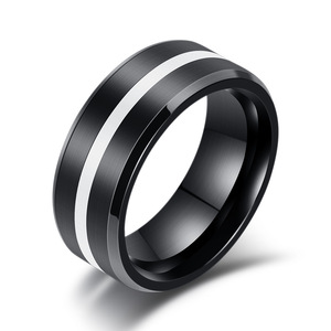Anillo de Moda de Acero Inoxidable de 8 mm con Incrustaciones de Resina Epoxi Negra con Rayas de Colores, Joyería Unisex para Regalo - Product Image 5