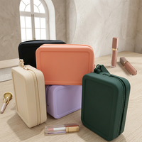 Pochette rectangulaire en silicone personnalisée, sac à cosmétiques, étui à bijoux, organiseur de maquillage mignon, pochette à fermeture éclair tendance pour femmes