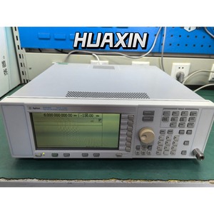 Générateur de signaux vectoriels Agilent E4438C ESG UTILISÉ #   hx1 - Product Image 1