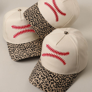Topi Trucker Vintage Bordir Merah dengan Jahitan Baseball Mom, Topi Baseball Lima Panel Dua Warna untuk Hari Pertandingan - Product Image 4