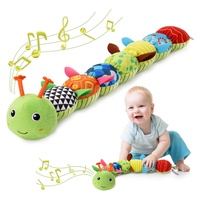Poupée peluche musicale en forme de chenille pour bébé, jouet sensoriel de croissance, jouet apaisant pour le temps sur le ventre, avec son et texture froissée, avec échelle de mesure de hauteur intégrée